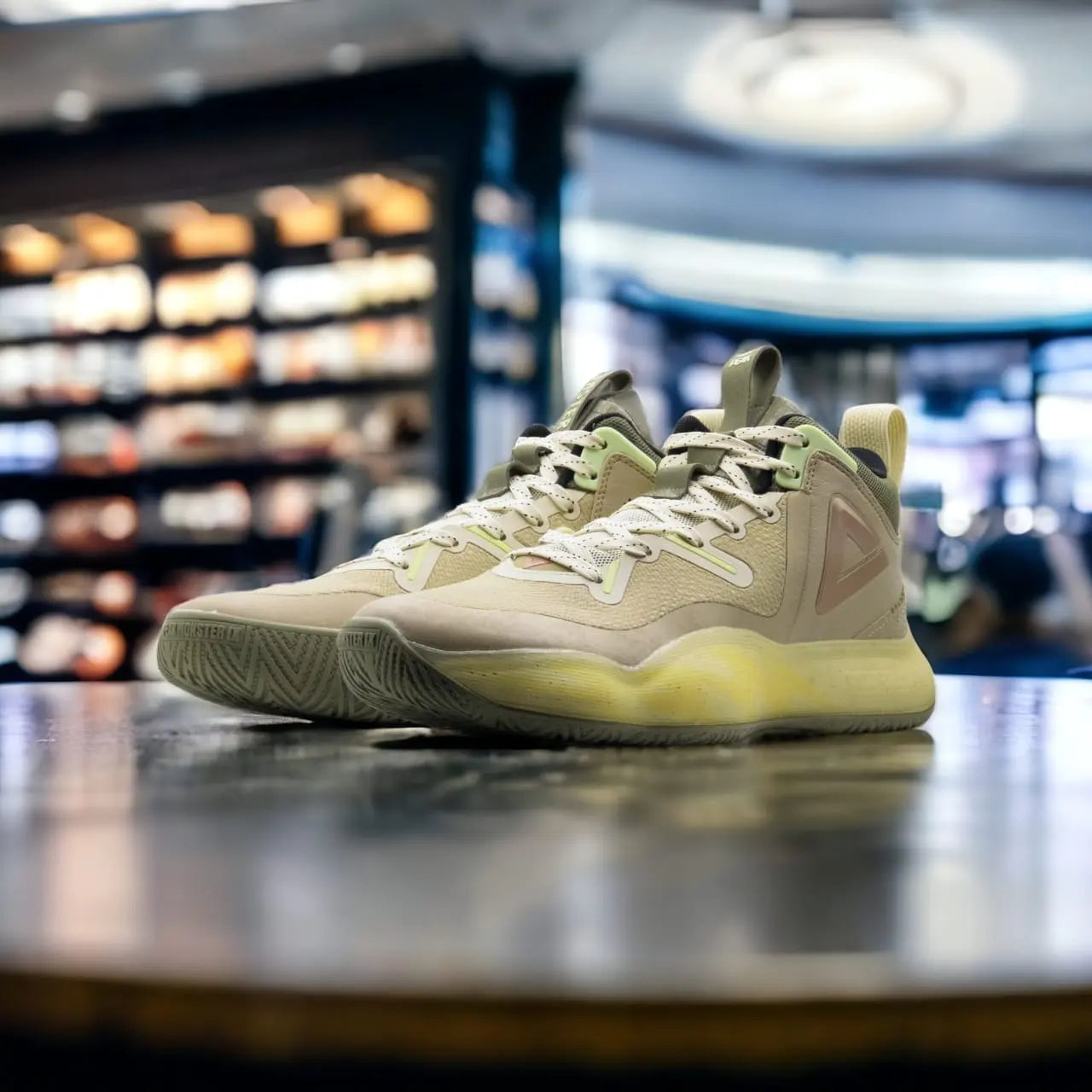 ET34071A-006H Basketball Shoes SEDIMENT YELLOW - 213.PEAK