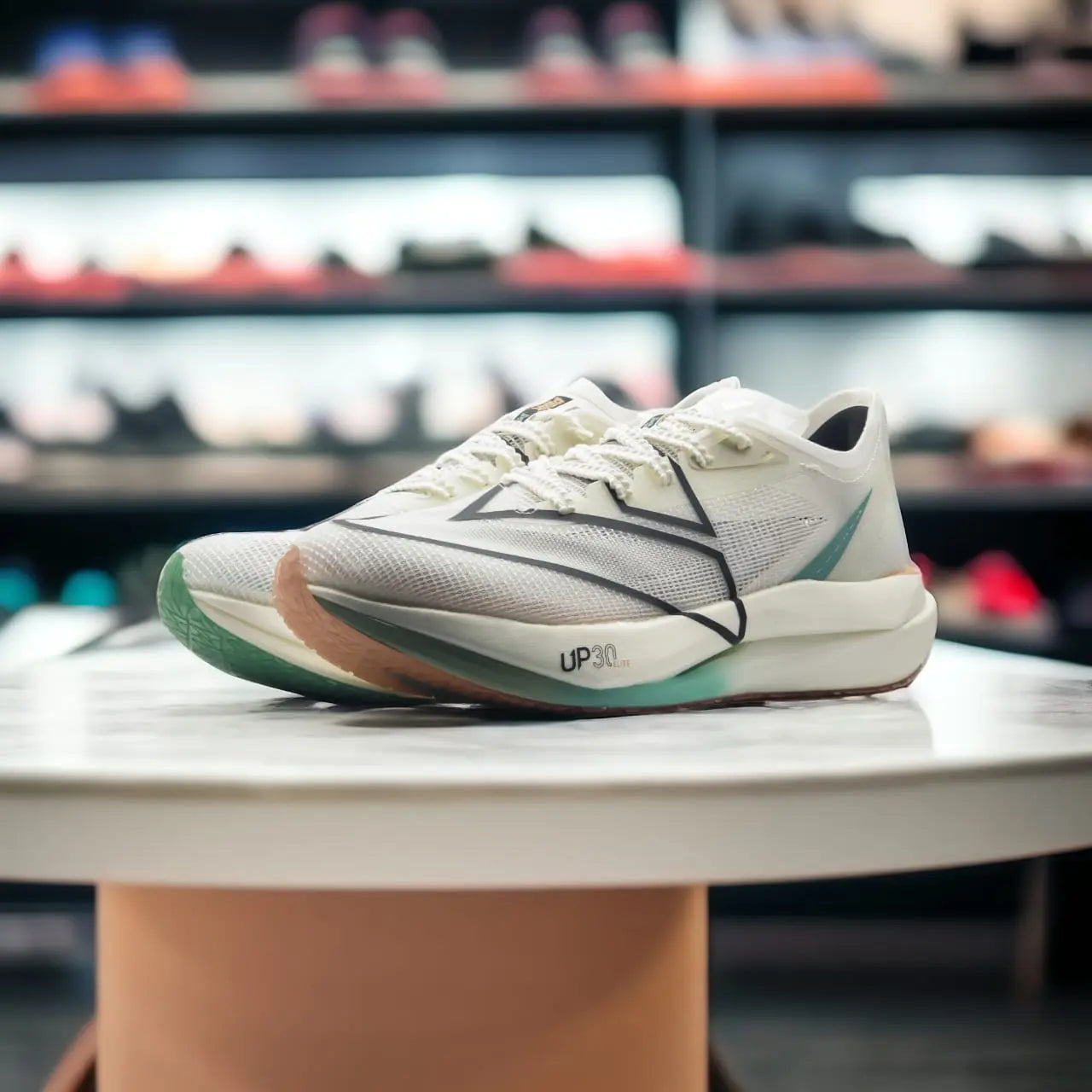 ET42837H-Z470 TAICHI UP30 3.0Eilte WHITE/GREEN White/Green - 213.PEAK