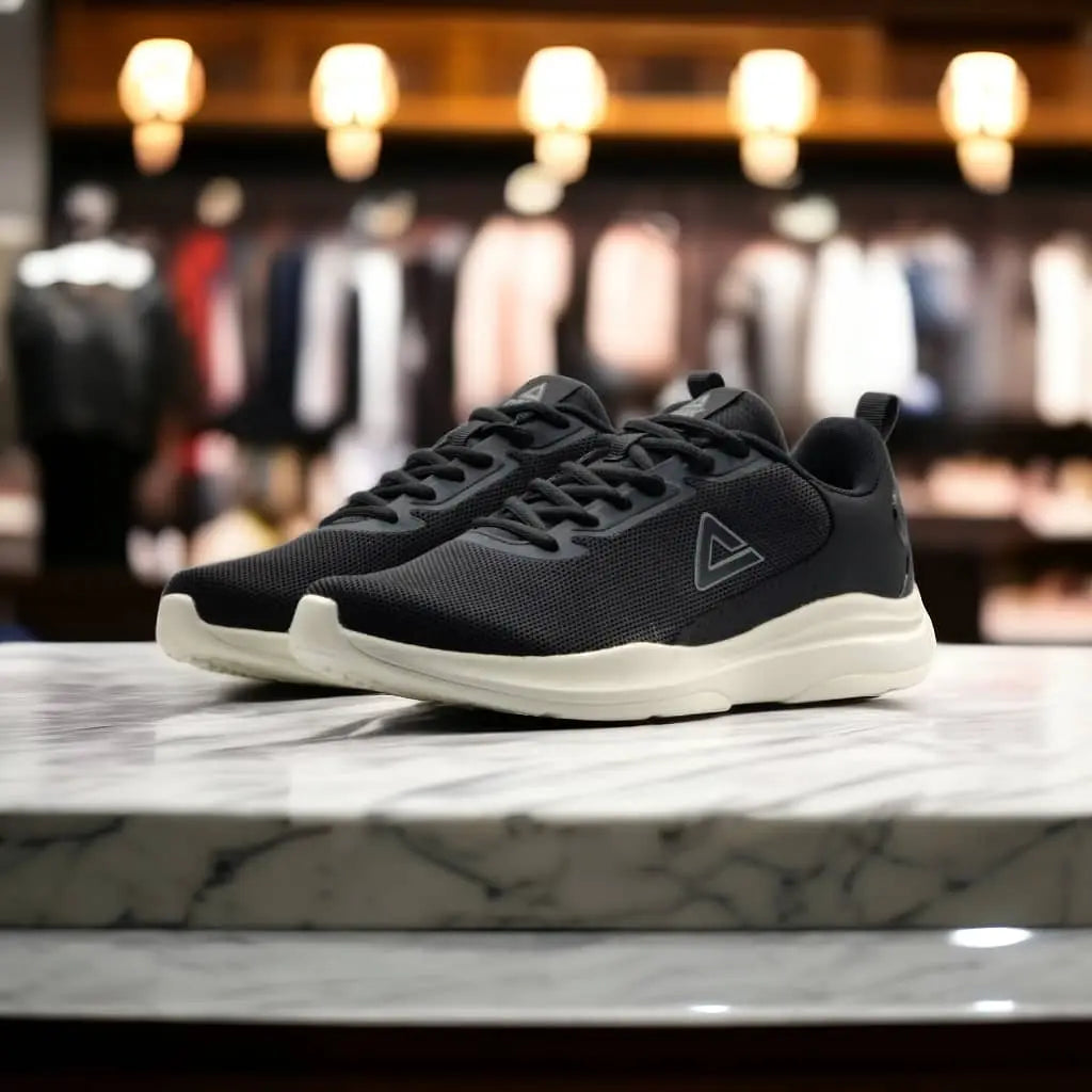 E243511J-D372 Walking Shoes BLACK/CANVAS WHITE - 213.PEAK