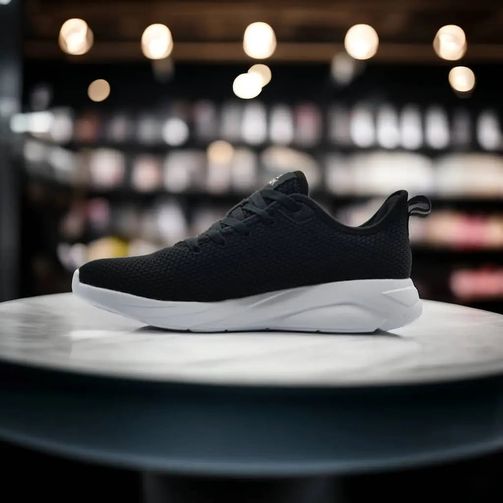 E221211E Walking Shoes BLACK/WHITE - 213.PEAK
