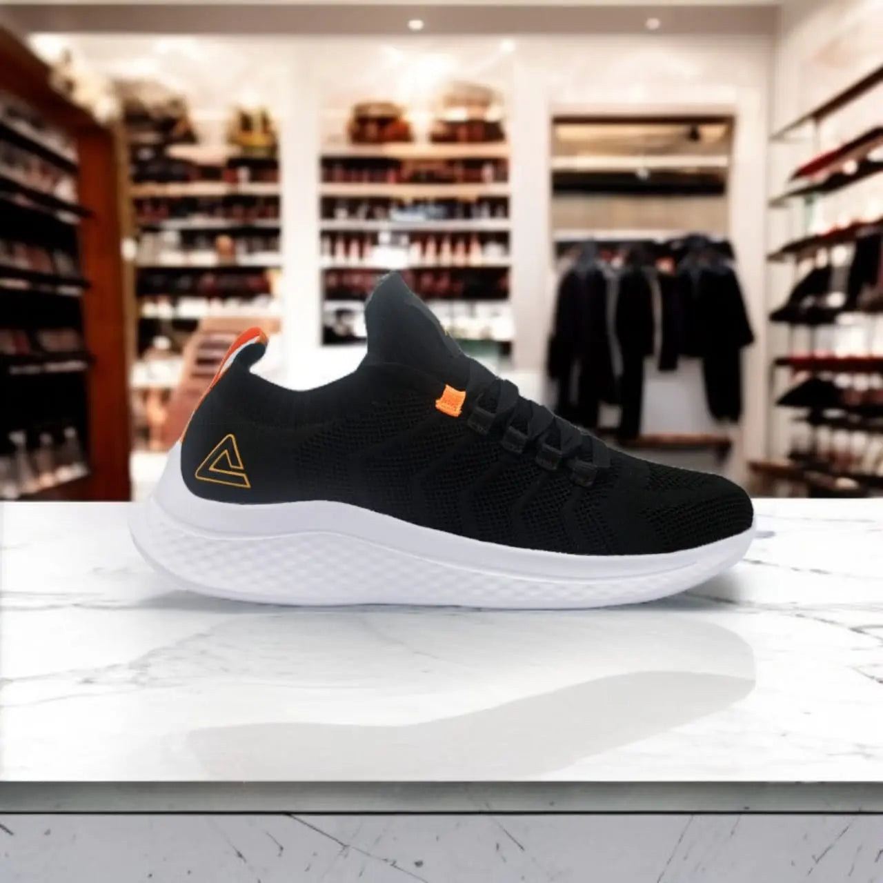 EW2207H X LIGHT II BLACK/ ORANGE - 213.PEAK