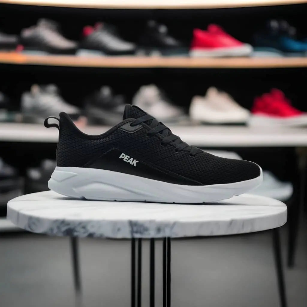 E221211E  Walking Shoes BLACK/WHITE - 213.PEAK