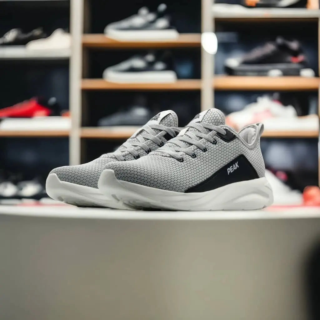 E221211E Walking Shoes GREY - 213.PEAK