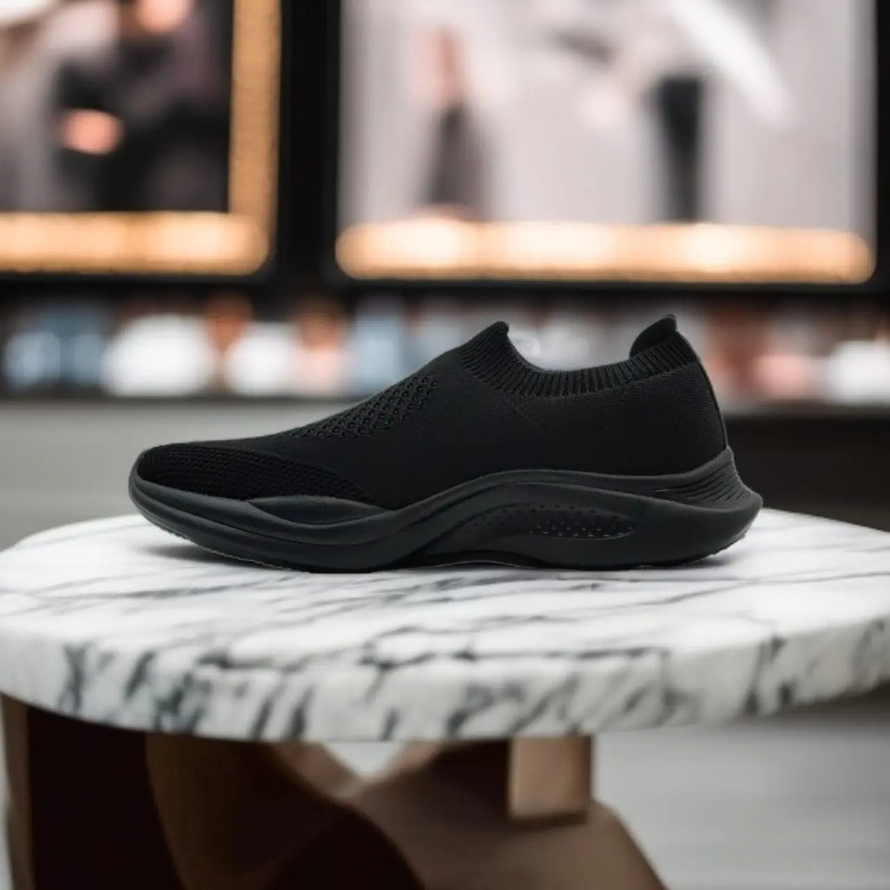 E231541J	Walking Shoes     ALL BLACK - 213.PEAK