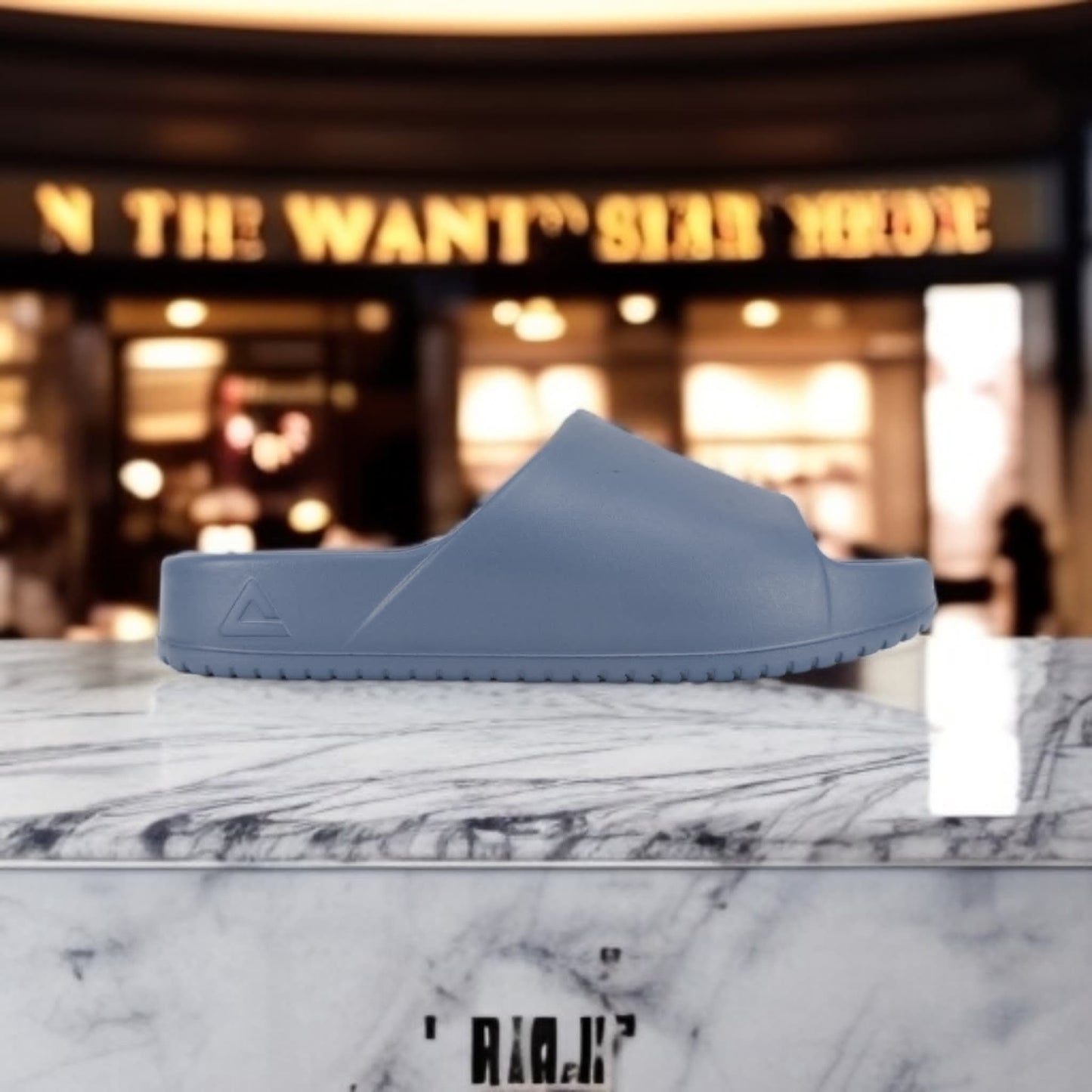 RLW2401L-Z585	SLIPPERS_ GRAYISH  BLUE