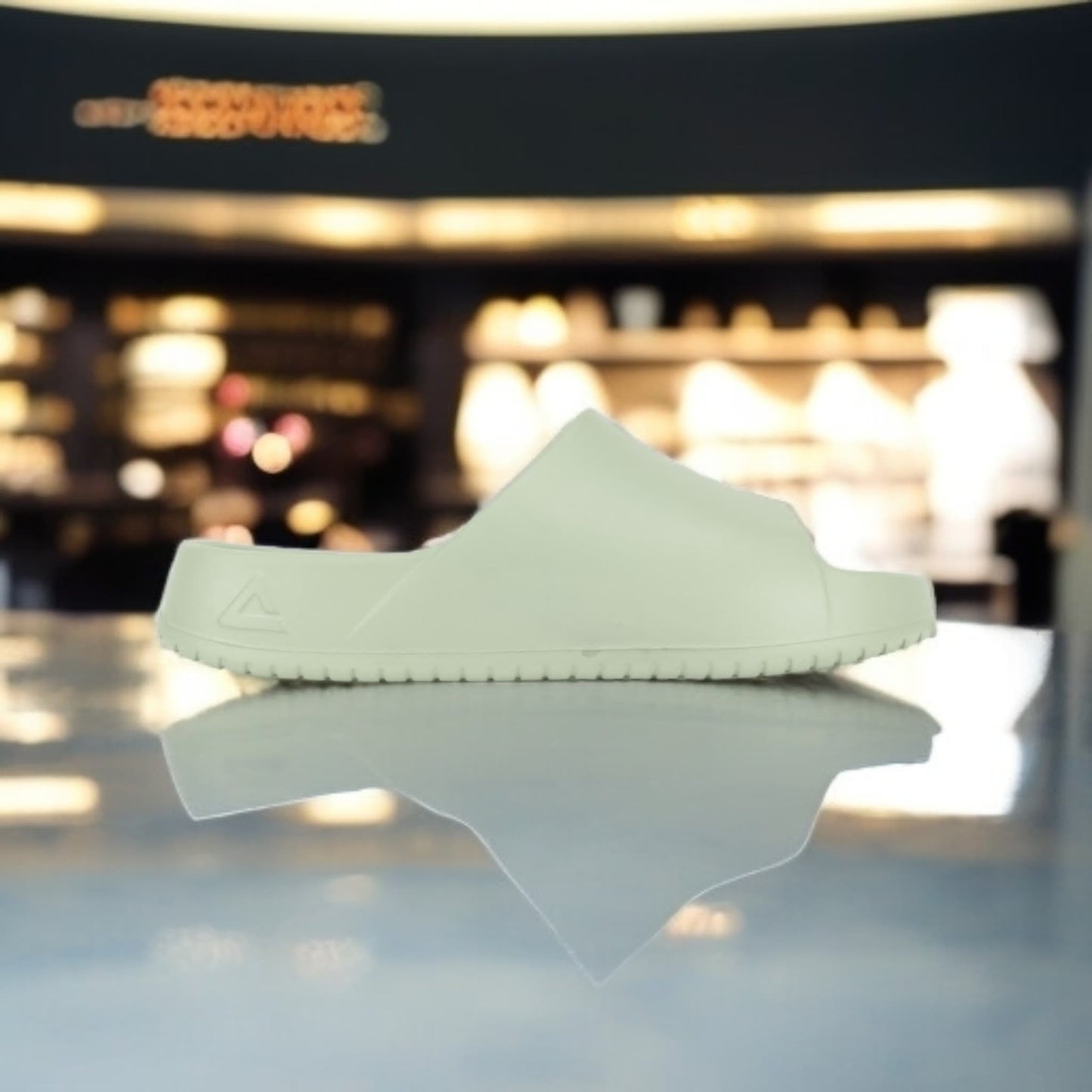 RLW2401L-E058	SLIPPERS_Lt.Khaki 2